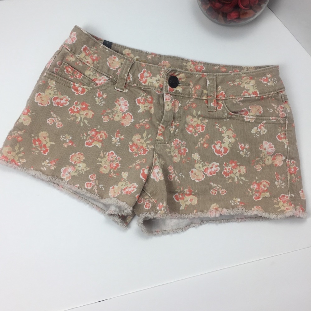 💥LC Lauren Conrad Shorts 💥